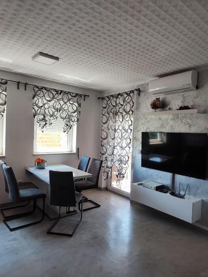 Best Buy Apartments Fazana Valbandon Exterior photo